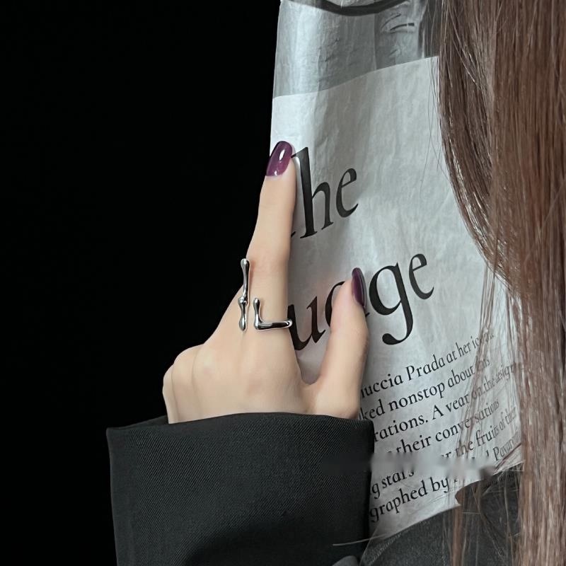 Nhẫn Dạng Lỏng Không Đều Hình Giọt Nước Kiểu Đường Phố Sáng Tạo Cho Nam Và Nữ