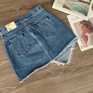 Chân váy tà lệch (ảnh shop chụp)