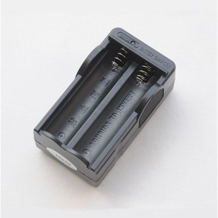 Sạc pin lithium 18650 2 cell