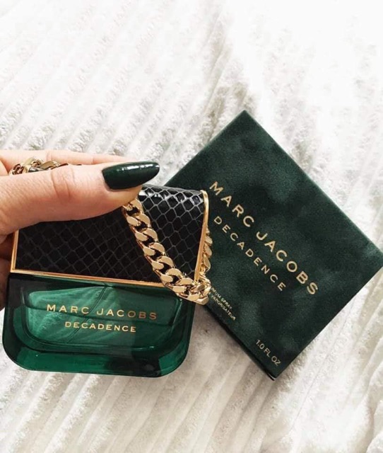 Nước hoa túi xách Marc Jacobs Decadence Edp Full Box 30ml (CHÍNH HÃNG MỸ)