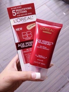Kem nền L'Oreal BB Age Perfect
