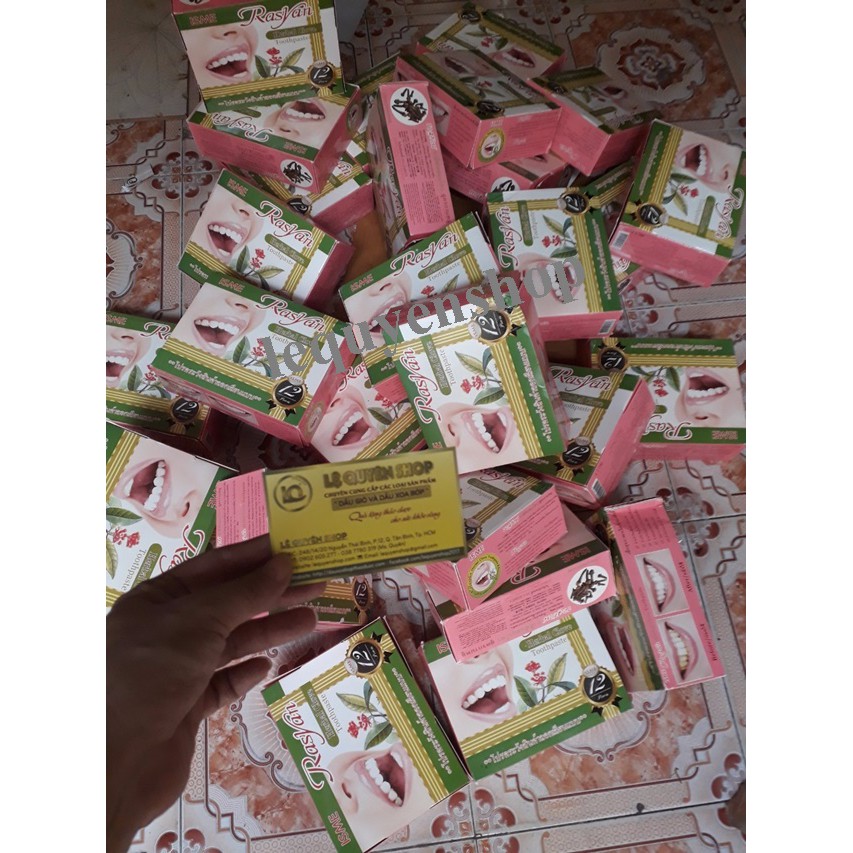 Kem tẩy trắng răng Green Herb Thái Lan