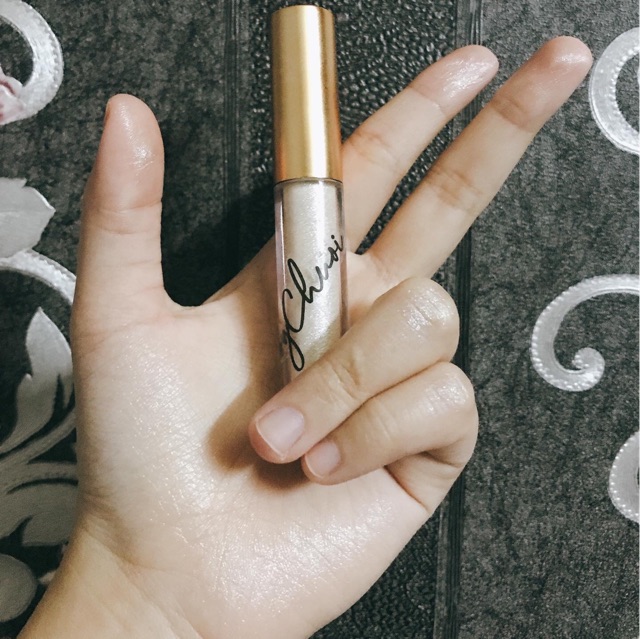 Kem bắt sáng / kem highlight trang điểm / Cream Highlighter by Chuoi. | BigBuy360 - bigbuy360.vn