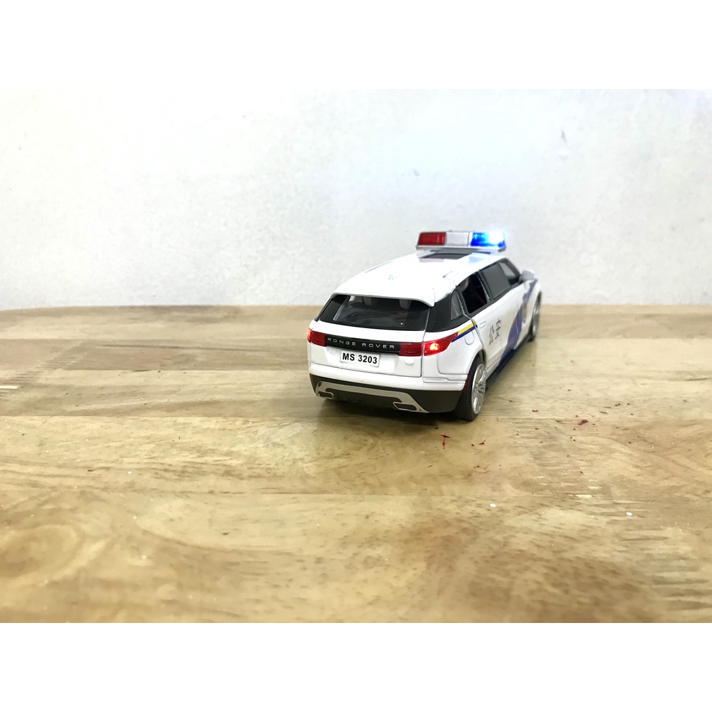 Mô hình xe cảnh sát Range Rover SVAutobiography Limo 2020 _ Tỷ lệ 1:32
