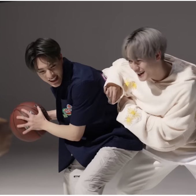 CHÍNH HÃNG ÁO SƠ MI PAIRS DELI&GROCERY JENO