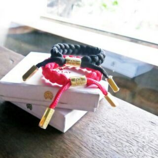 Vòng tay Rastaclat