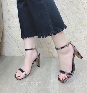 Sandal cao gót mảnh gót dẹt