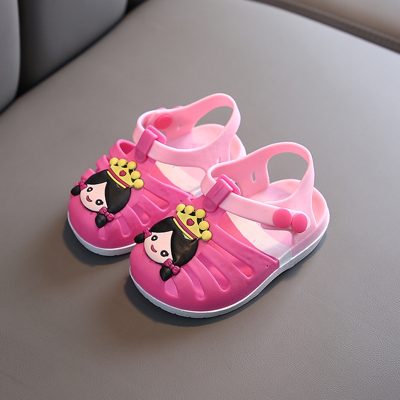 Sandal đi biển chống trượt cho bé từ 1-3 tuổi