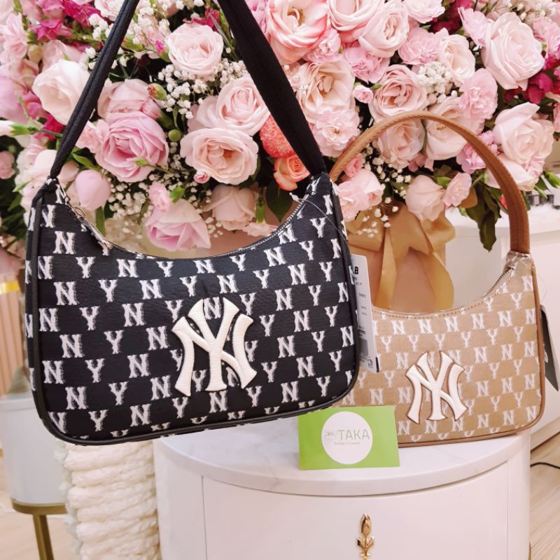 Túi MLB MONOGRAM Jacquard Hobo Bag NEW YORK YANKEES