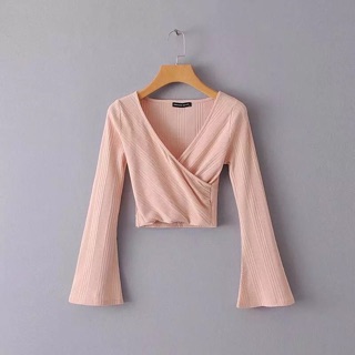Áo vạt chéo cổ tim