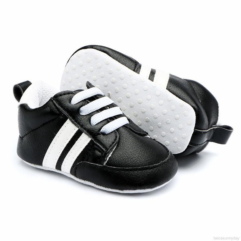 Giày thể thao đế dày dễ thương thời trang cho bé