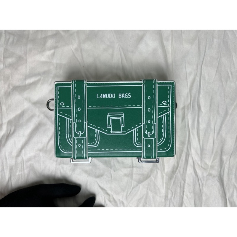 [MENSWEAR ELEGANT FARMER] Túi hộp đeo chéo với thiết kế mới độc lạ phù hợp cho cả Nam &amp; Nữ (1013)