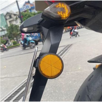 Mắt mèo phản quang gắn bát biển xe máy ( giá 1 cặp)