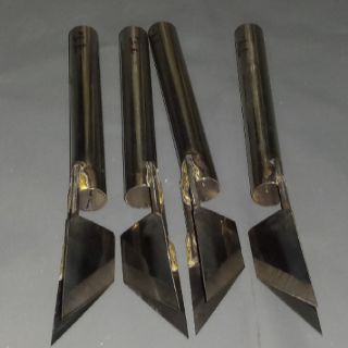 Dụng cụ lấy mắt khóm.