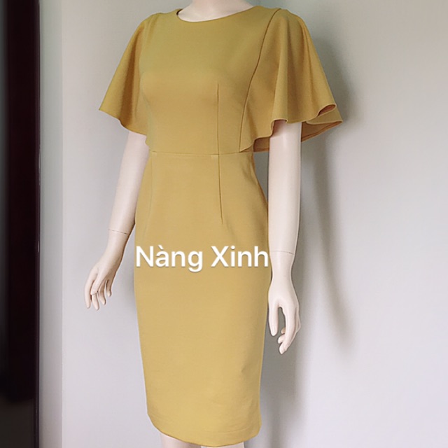 Đầm dáng ôm tay cánh dơi