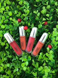 Son Kem Revlon Ultra HD Matte