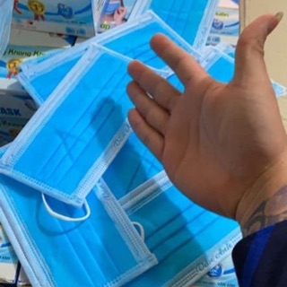 Khẩu trang y tế 4 lớp 1 hộp 50c