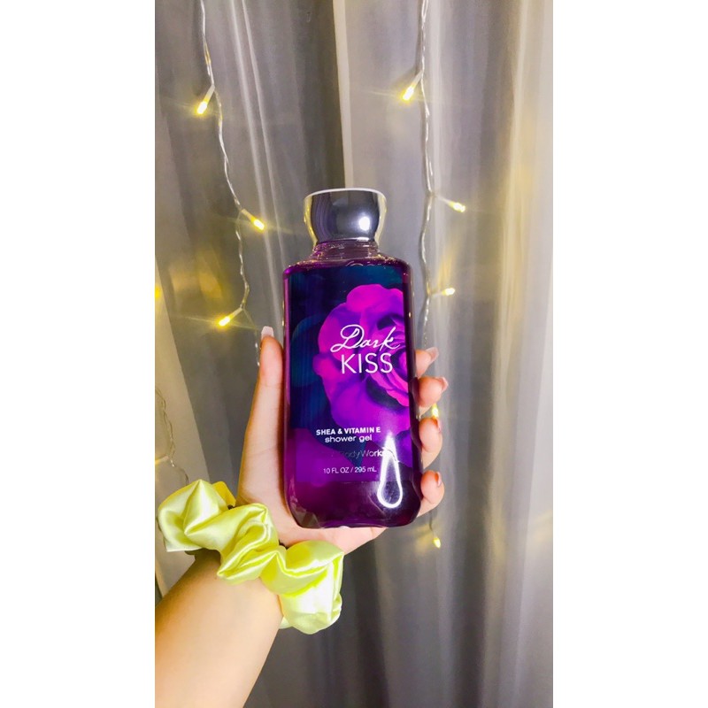 Sữa tắm dưỡng thể DARK KISS Bath and Body Works (295ml)