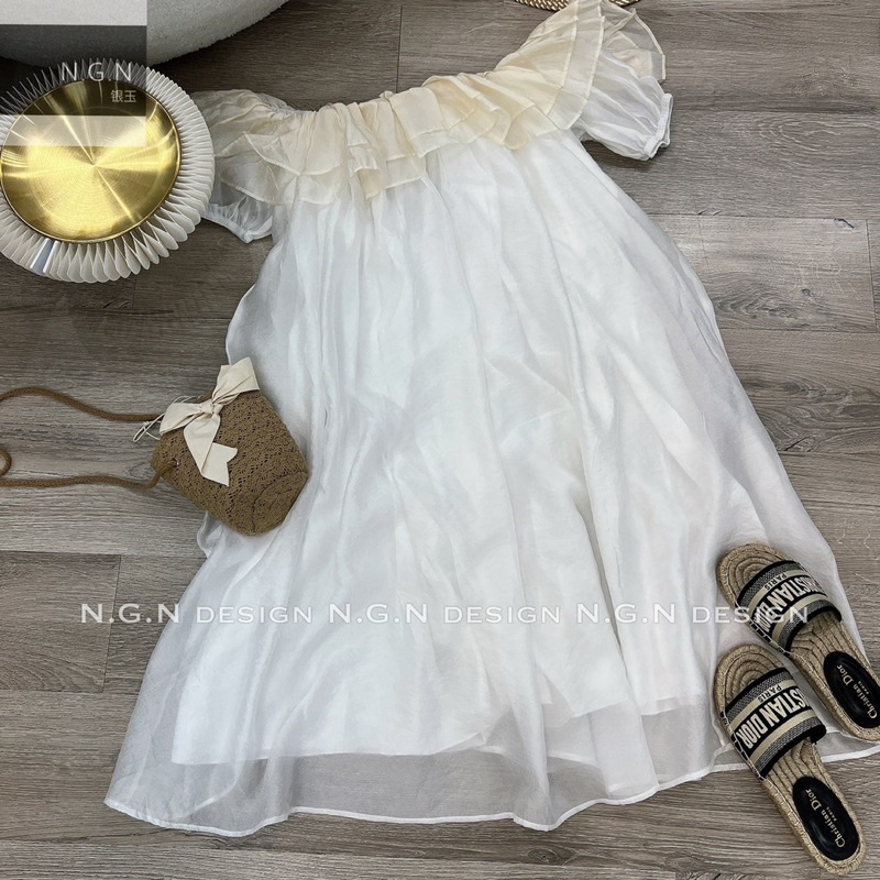 Váy maxi tơ trễ vai