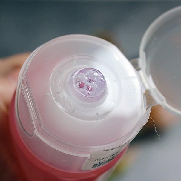 Sữa rửa mặt làm sạch và bảo vệ hàng rào da SVR Topialyse – mọi loại da kể cả da nhạy cảm, mụn viêm và da em bé (Pháp) | BigBuy360 - bigbuy360.vn