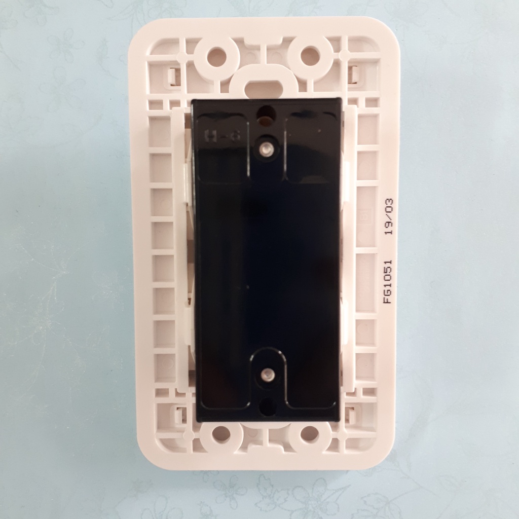 Bộ Aptomat CB cóc đen Panasonic kèm mặt nạ FG1051SB_WE_G19 dòng S-Flexi - Schneider