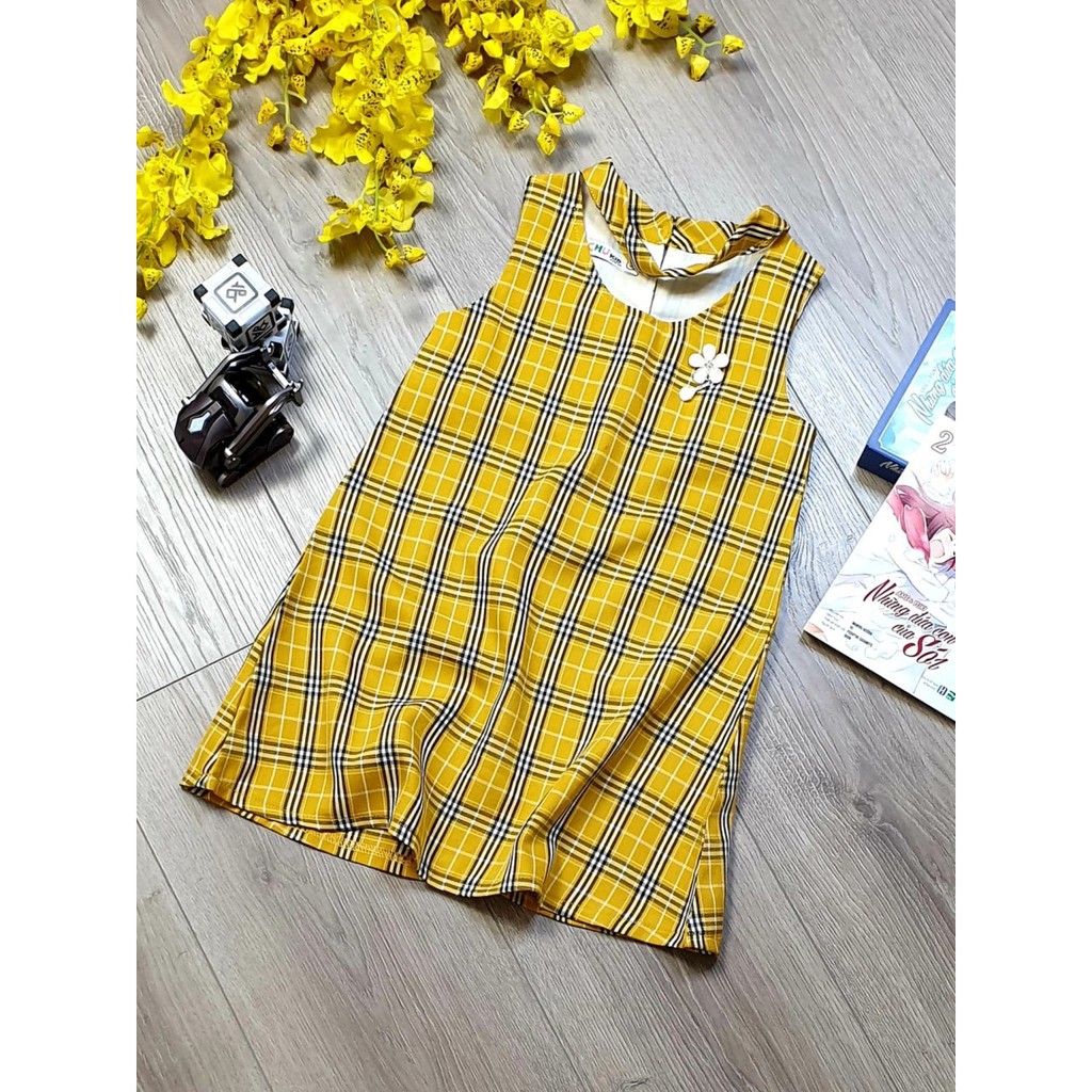 Đầm Bé Gái Caro Bur-ber-ry Kèm Cài Hoa - Vải Cotton Mịn Đẹp Trang 25 Kids - AD075