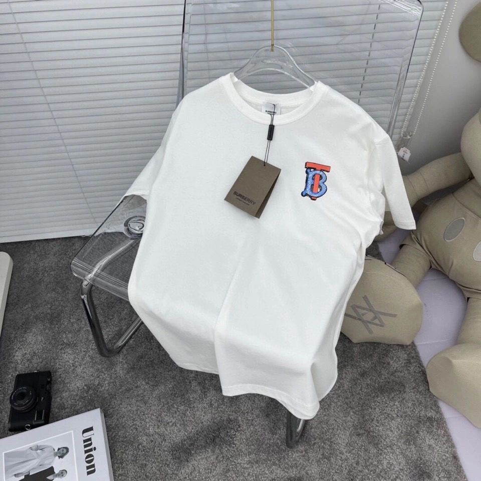 Áo Thun Burberry Tay Ngắn Cổ Tròn Bằng Cotton Nguyên Chất In Họa Tiết Nhãn Dán Đơn Giản Thời Trang Phong Cách Hàn Quốc Cho Cặp Đôi