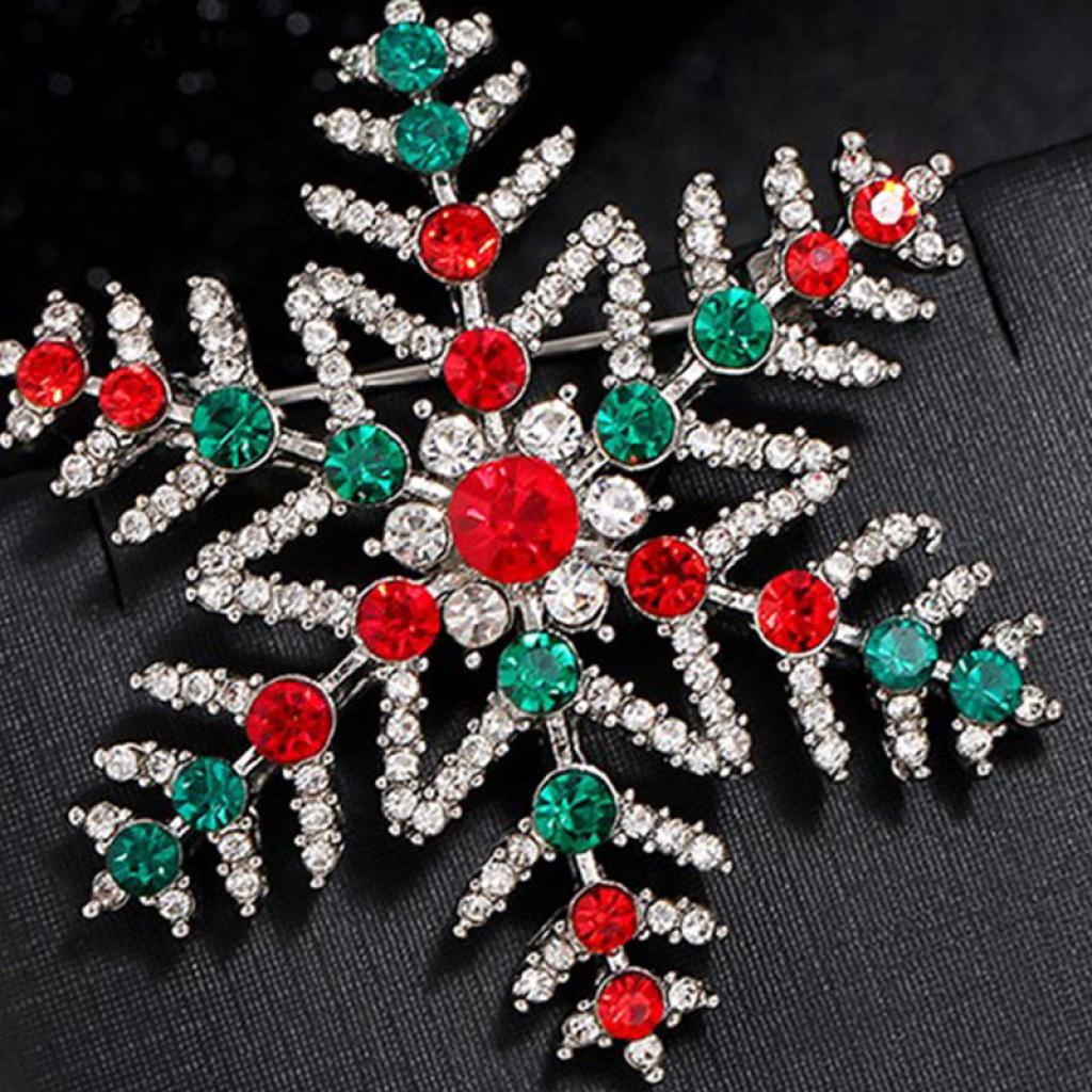 pufang Elegant Portable Christmas Pins Wreath Ladies Brooches Lots Shape Brooch Pin .