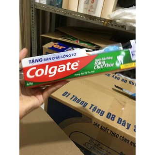 Kem đánh răng colgate tặng bàn chải cao cấp