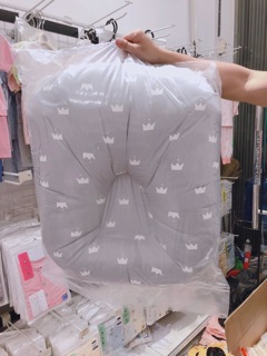 Gối chống trào ngược cho bé