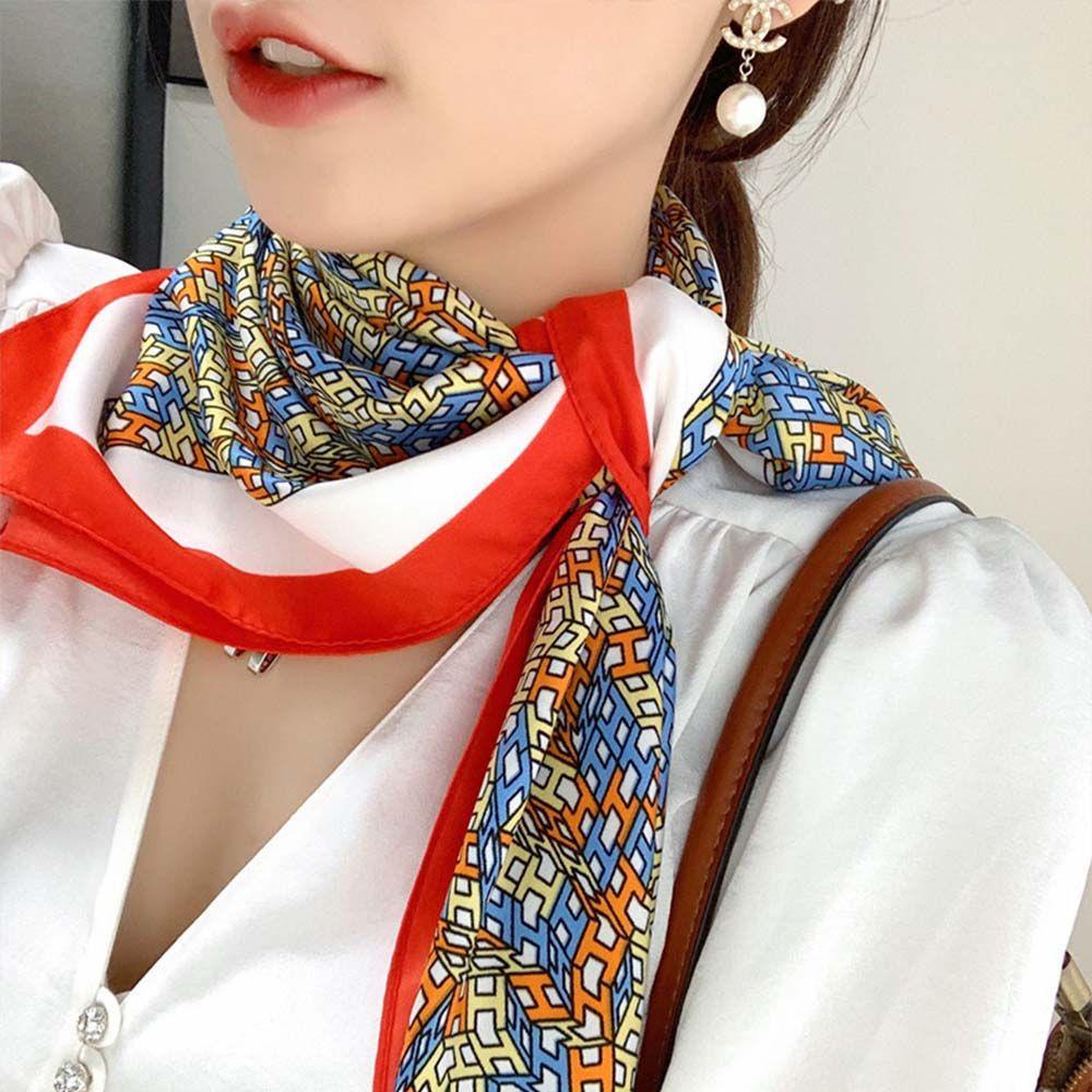 Khăn Choàng Cổ Vải Lụa Mềm Họa Tiết Kẻ Sọc Màu Ngà Phong Cách Retro Dễ Phối Đồ Thời Trang Cho Nữ