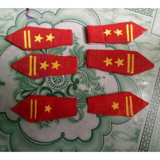 Cầu vai đội nghi thức