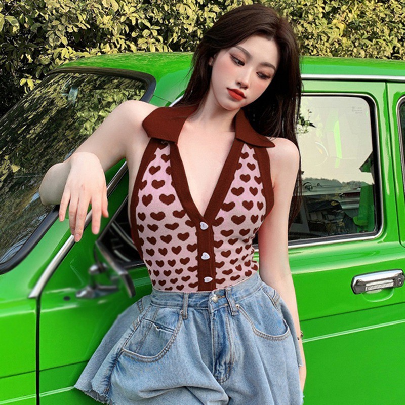 Áo Lửng Hai Dây Cổ Sâu Quyến Rũ Dành Cho Nữ