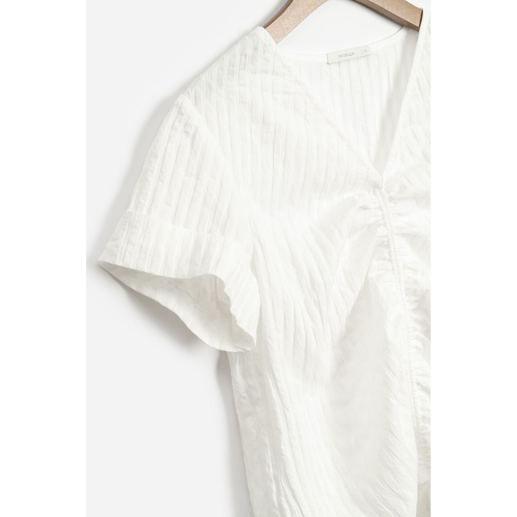 Sơ mi ngắn tay nữ MADELEN vạt rút nhún lệch chất vải đẹp thoáng mát | BigBuy360 - bigbuy360.vn