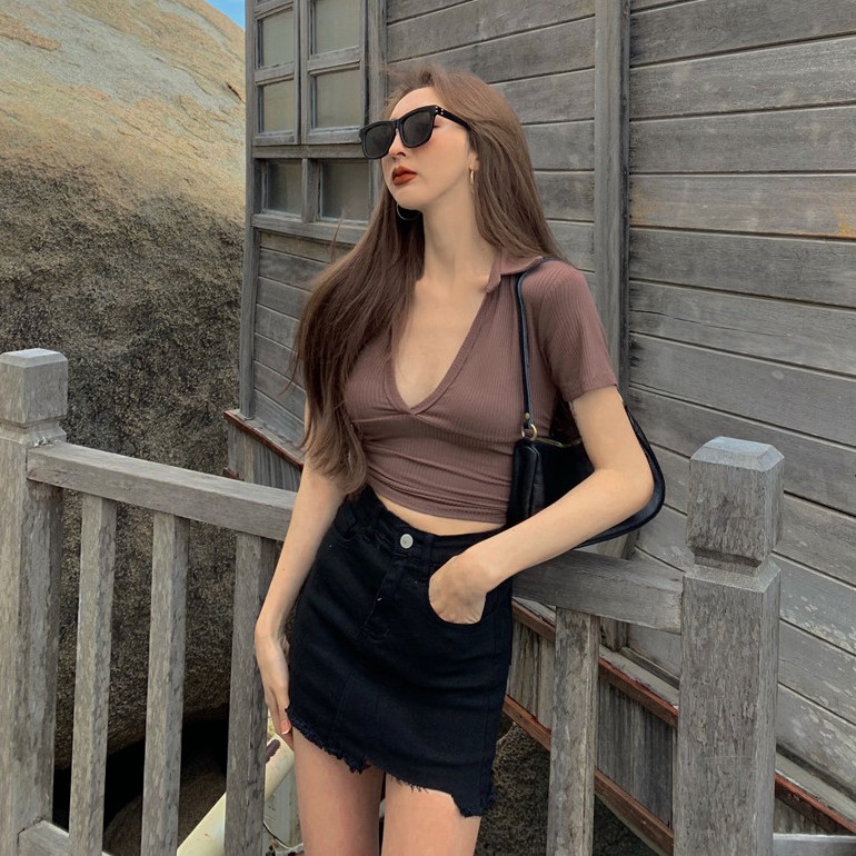 Áo Croptop Ngắn Tay Cổ Chữ V Ôm Dáng Gợi Cảm Dành Cho Nữ | BigBuy360 - bigbuy360.vn