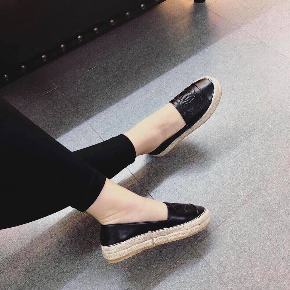 Giày slip on da mịn viền cói hàng đẹp - 2P | BigBuy360 - bigbuy360.vn