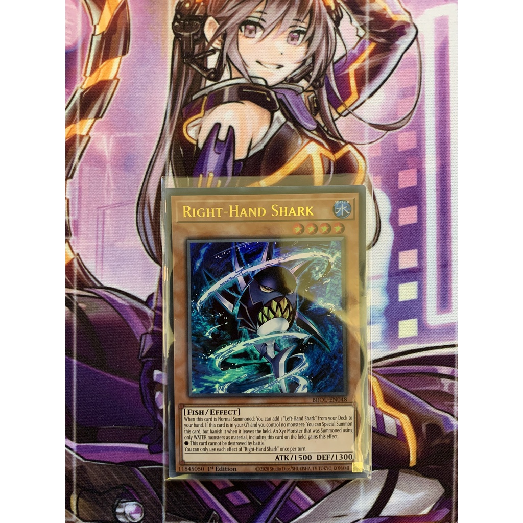 Thẻ Bài Yugioh Right-Hand Shark - BROL-EN048 - Ultra Rare 1st Edition