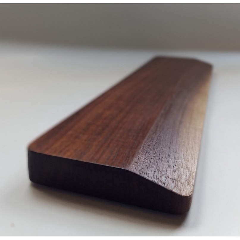 Kê lót tay bàn phím, Đệm Kê Cổ Tay Bằng Gỗ Walnut