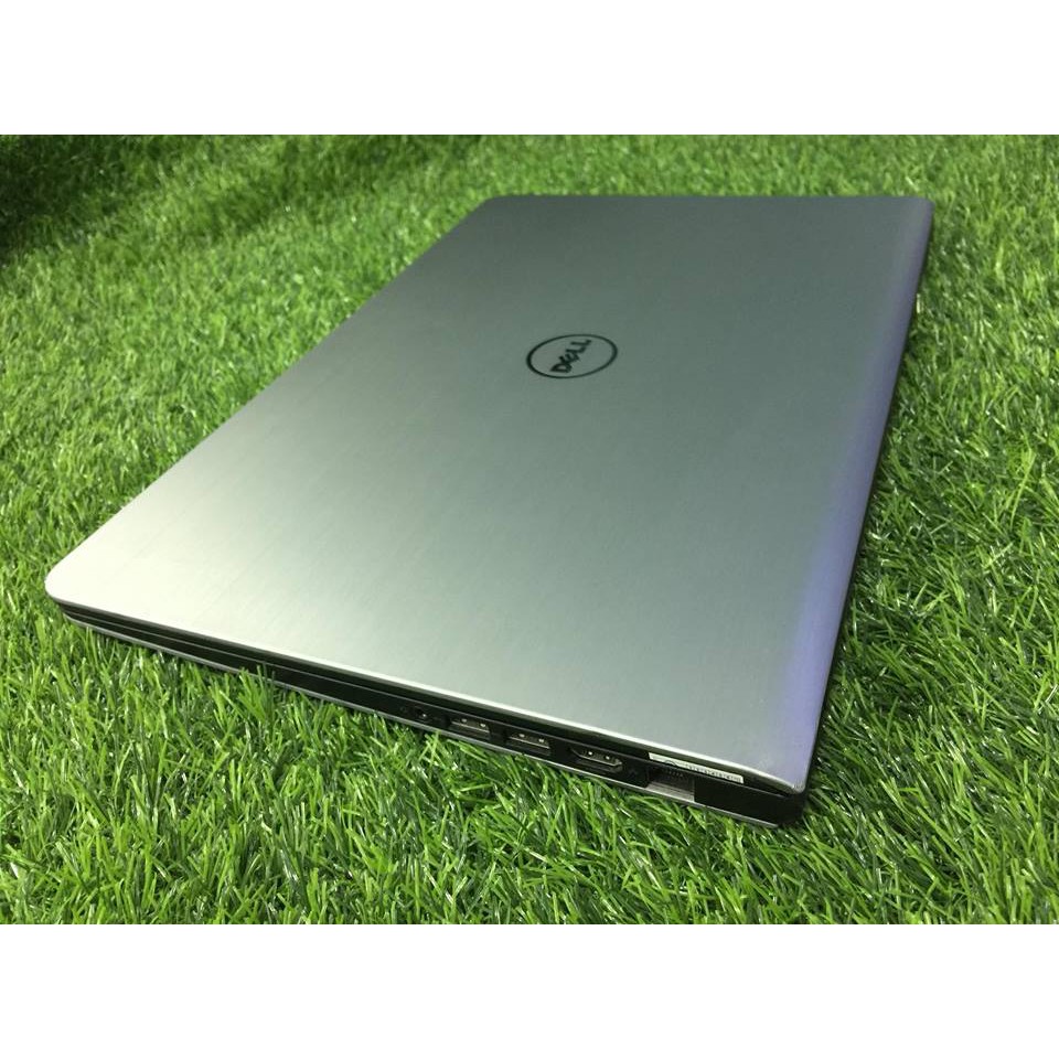 Qúa rẻ laptop vỏ nhôm phím sáng fui phím số Dell 5547 core i3-4030U Ram 4gb HDD 500gb HD 4400 Tặng fui đồ