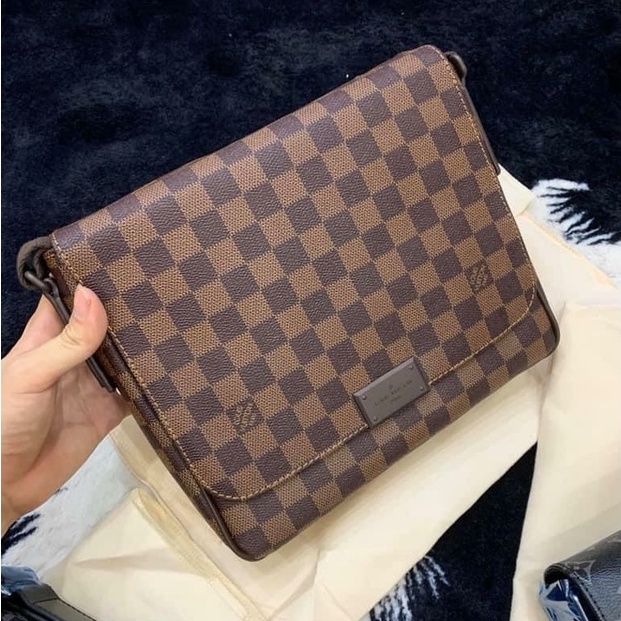 Túi cặp đeo chéo Louis Vuitton Super Distric TC 25x22x8 [ Dota ]