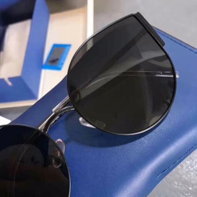 Kính phân cực | BigBuy360 - bigbuy360.vn