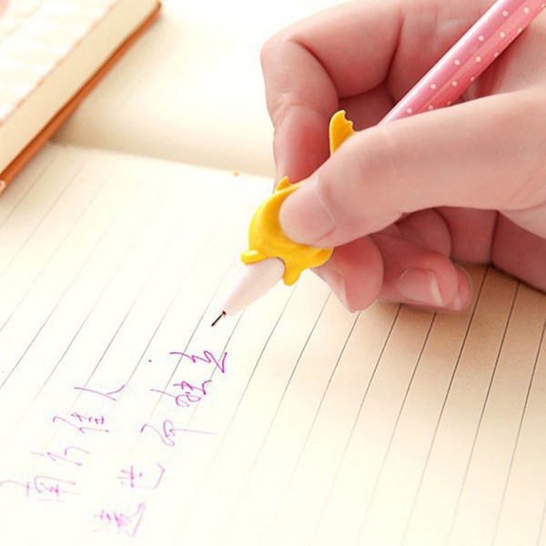 miếng đệm bút cao su chống mỏi tay hình cá cho bé, chiếc đệm đầu bút tập viết, tập vẽ tô cầm tay mềm
