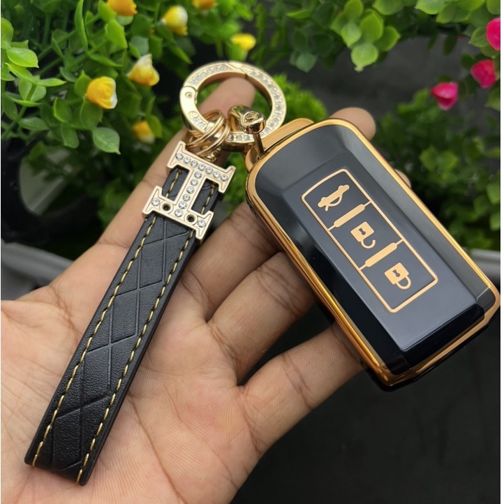 Ốp chìa khóa TPU Đen vàng cao cấp xe ô tô Mitsubishi Xpander, Outlander, Attrage.