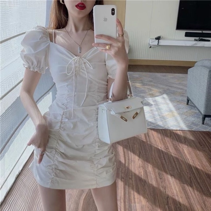 Đầm ngắn tay phồng cổ vuông thiết kế xếp ly phong cách Hàn quốc