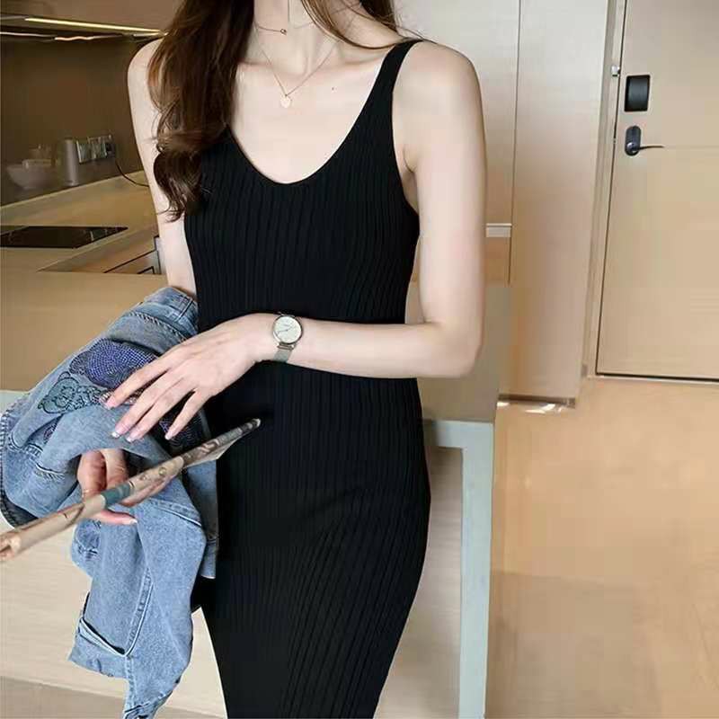 Váy len hai dây dáng dài cổ V tôn dáng len mỏng mịn freesize (Quai áo hai dây mỏng) | BigBuy360 - bigbuy360.vn