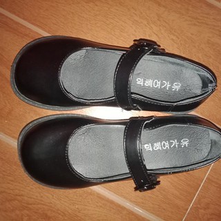 Giày 2 đôi khah đặt 320k