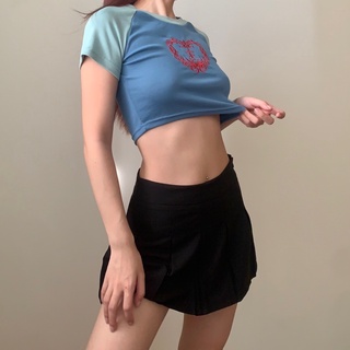 ERRORIST Heart Logo Raglan - Áo croptop thêu hình trái tim năng động