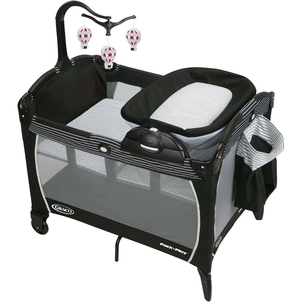 Giường cũi Graco Portable Napper &amp; Changer Studio