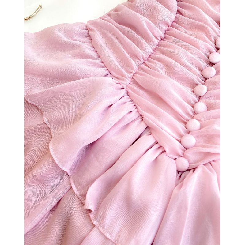 Đầm nút bọc chân bèo 😗😗𝙃𝙖̀𝙣𝙜 𝙩𝙝𝙞𝙚̂́𝙩 𝙠𝙚̂́ 𝙜𝙞𝙖̉𝙢 𝙨𝙤̂́𝙘 😗😗tay ngắn phồng đính cúc dáng xòe thời trang nữ | BigBuy360 - bigbuy360.vn