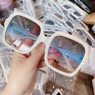 Kính Shein trắng len ombre